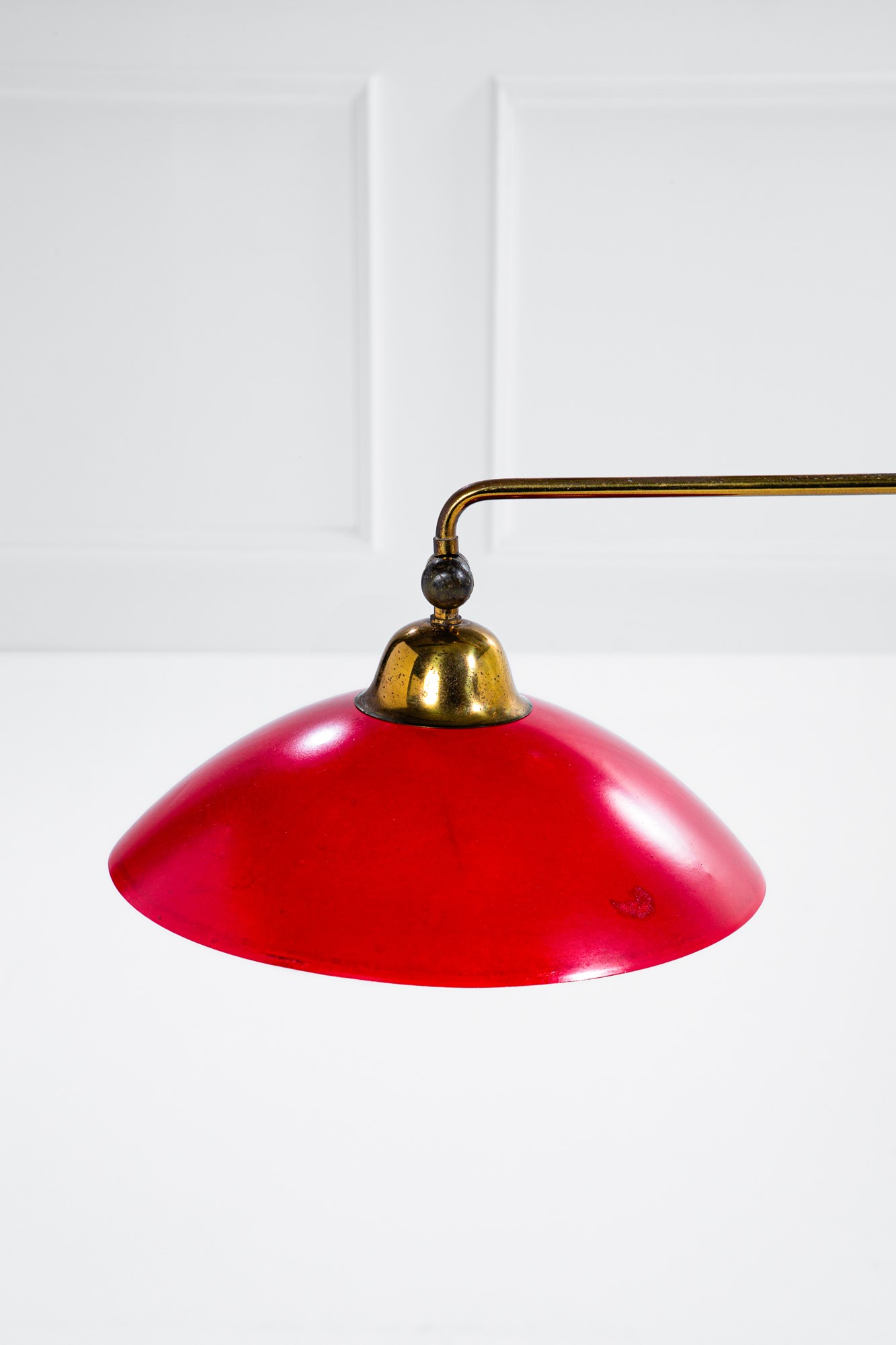 Lampada da terra con braccio orientabile