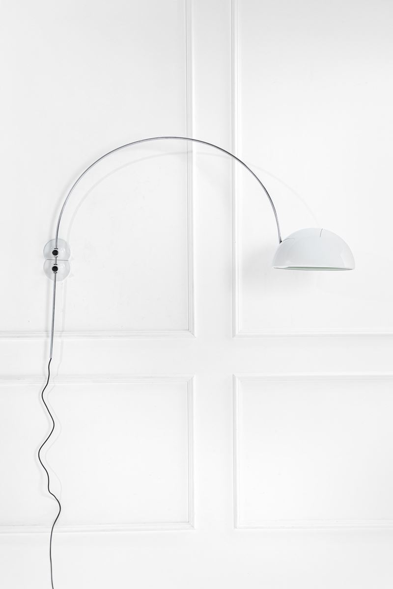 Joe Colombo - Lampada da parete mod. 1159 r, acciaio cromato e alluminio verniciato