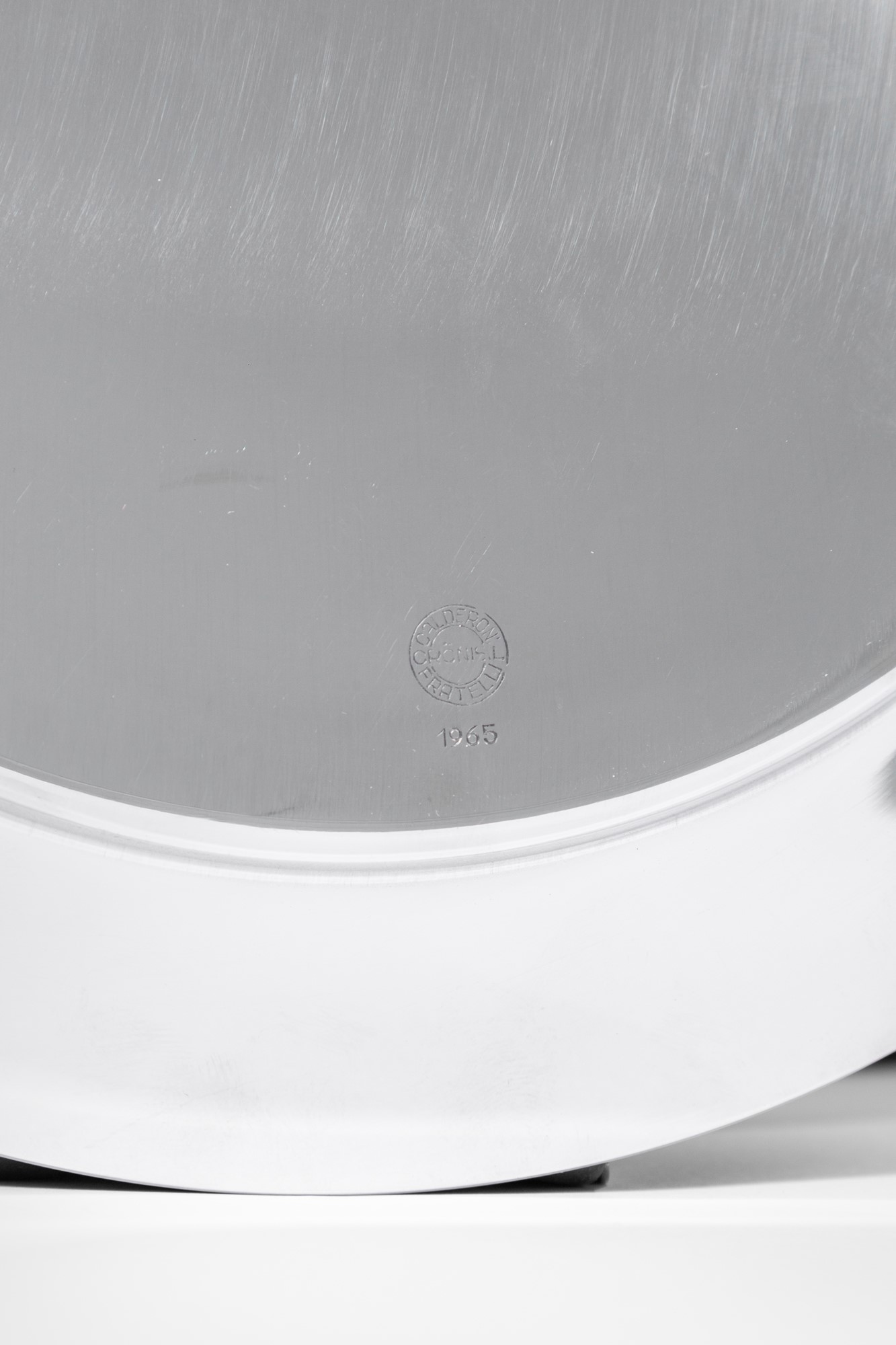 Servizio composto da zuppiera, tre salsiere e nove sottopiatti