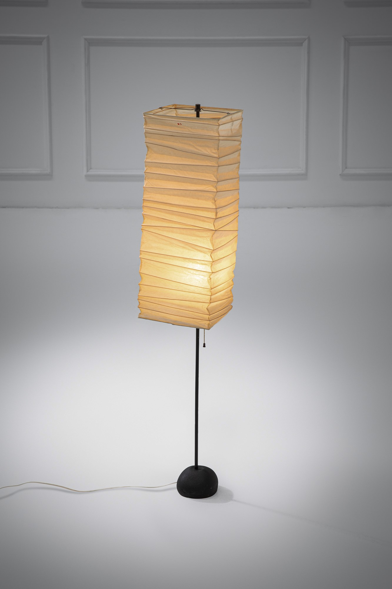 Lampada da terra mod. BB3-70XN della serie Akari