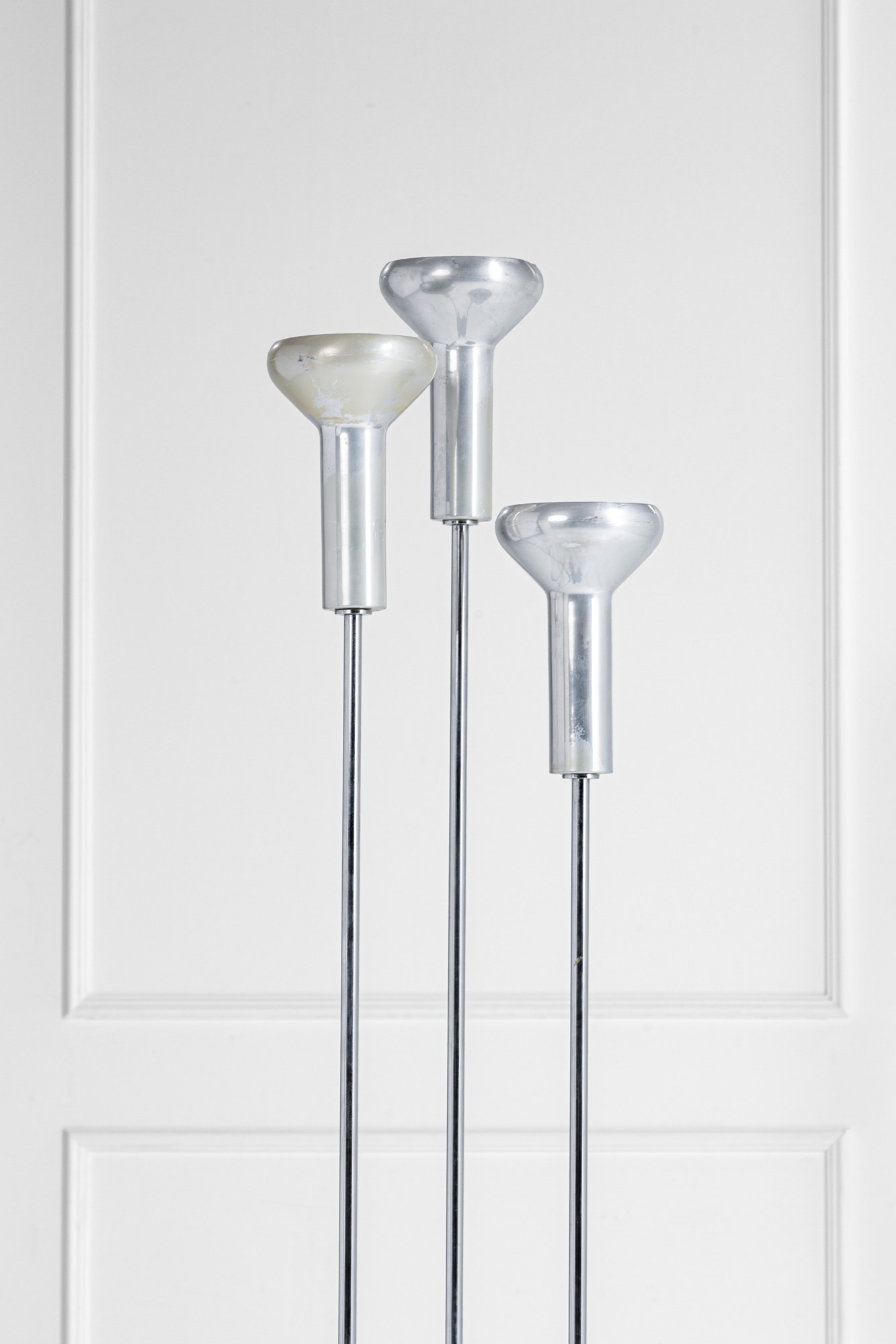 Tre lampade da terra mod. 1073/3