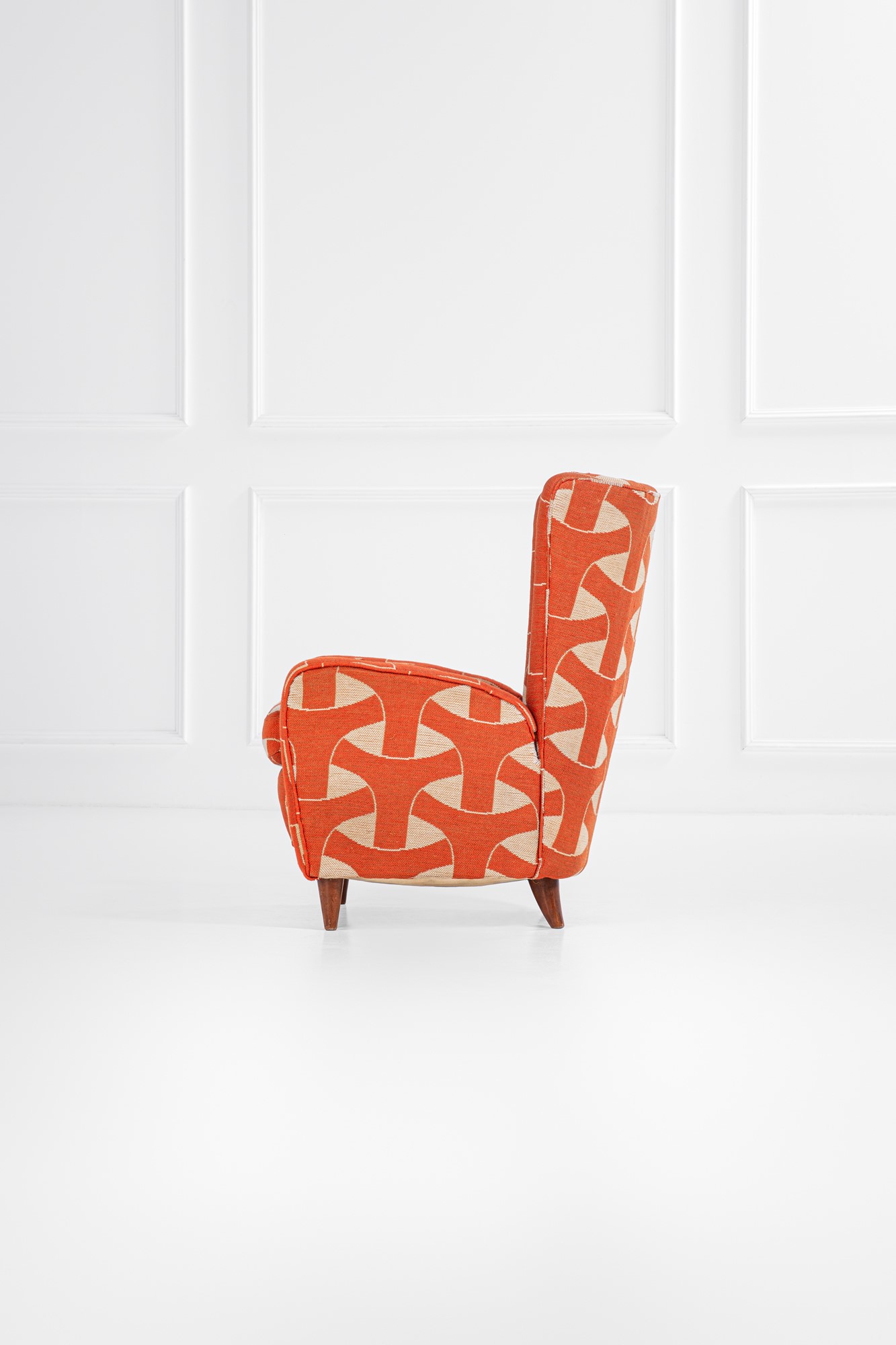 Due poltrone mod. Bristol