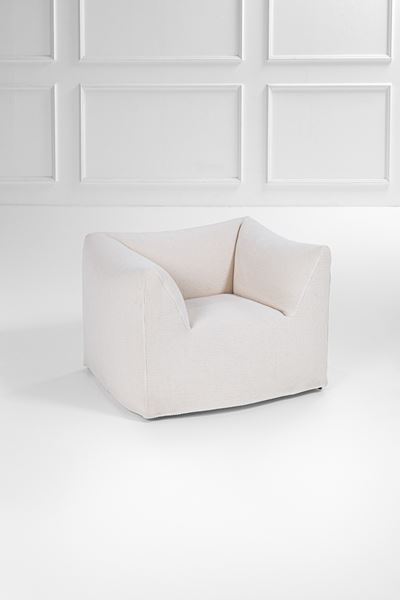 Poltrona mod. Le Bambole, poliuretano espanso, tessuto Delos bianco