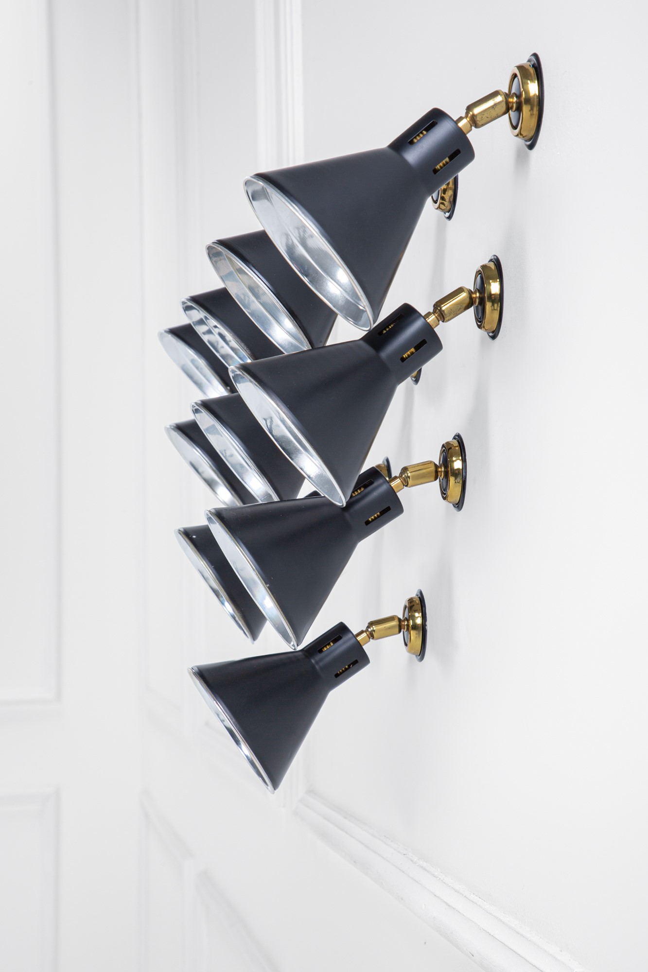 Dieci lampade da parete