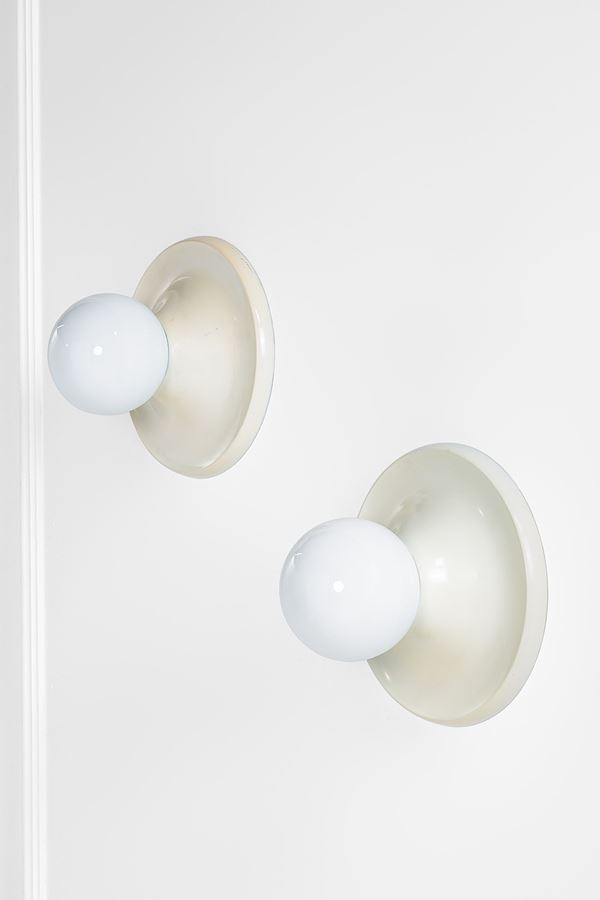 Achille e Pier Giacomo Castiglioni - Due lampade da parete o da soffitto mod. Light Ball
