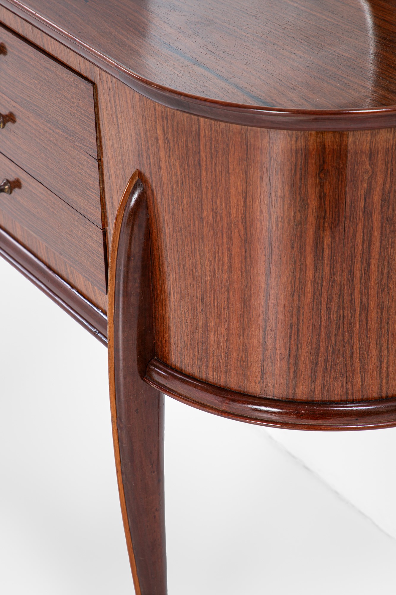 Cabinet a tre cassetti con specchiera