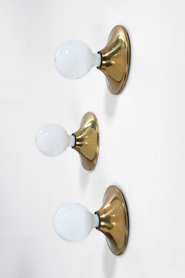 Tre lampade a plafone o da parete