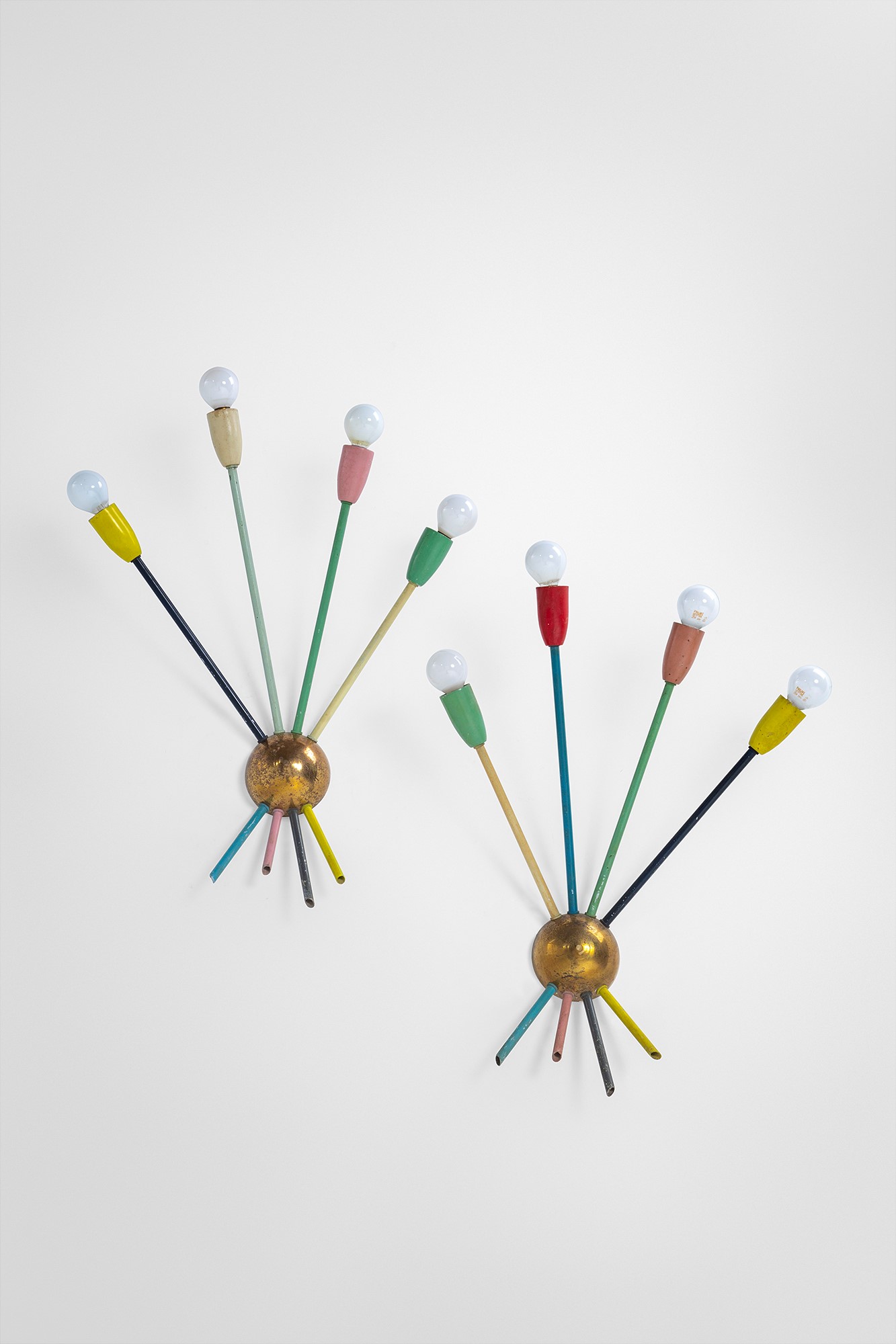 Due lampade da parete a quattro luci