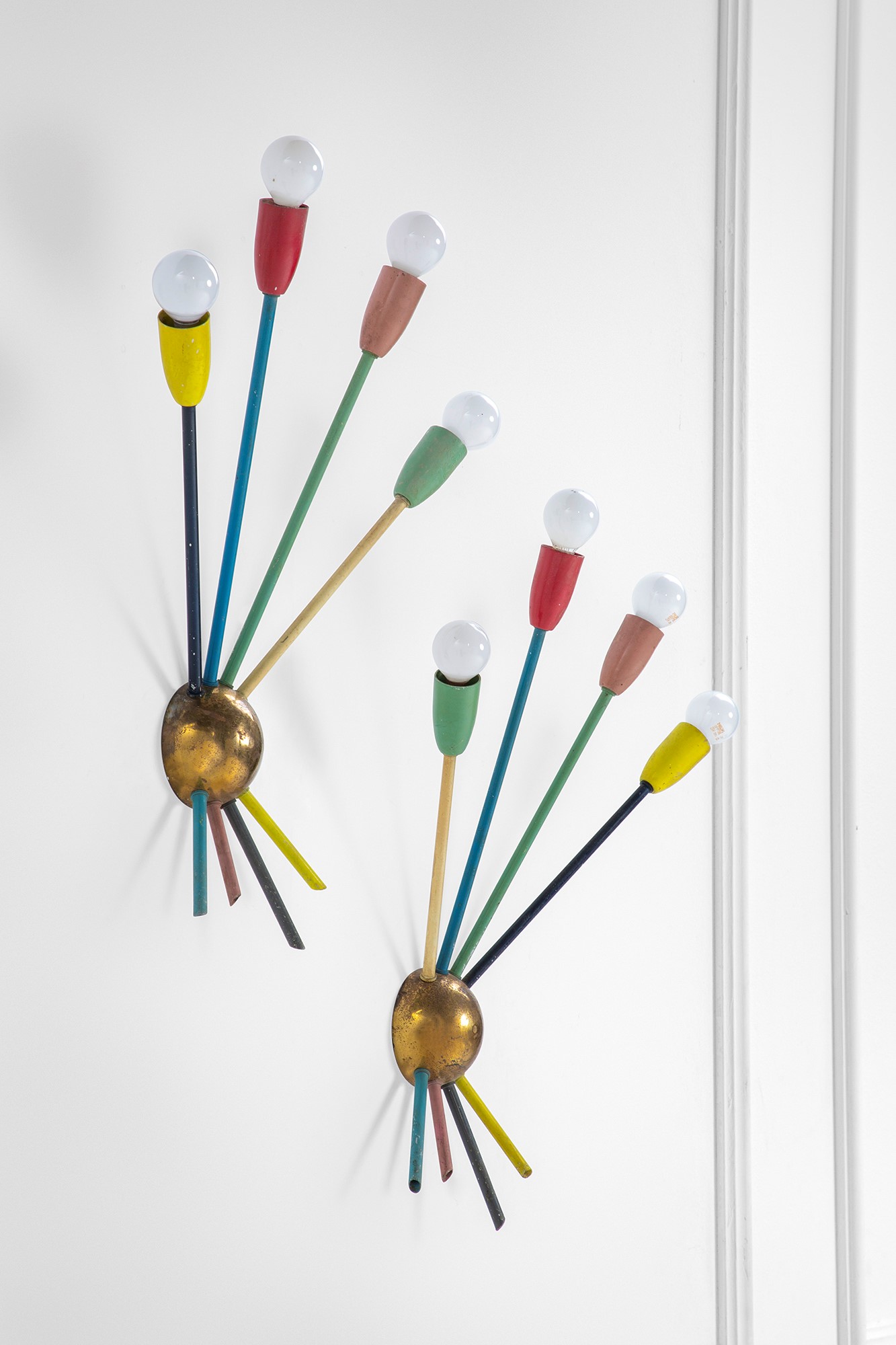 Due lampade da parete a quattro luci