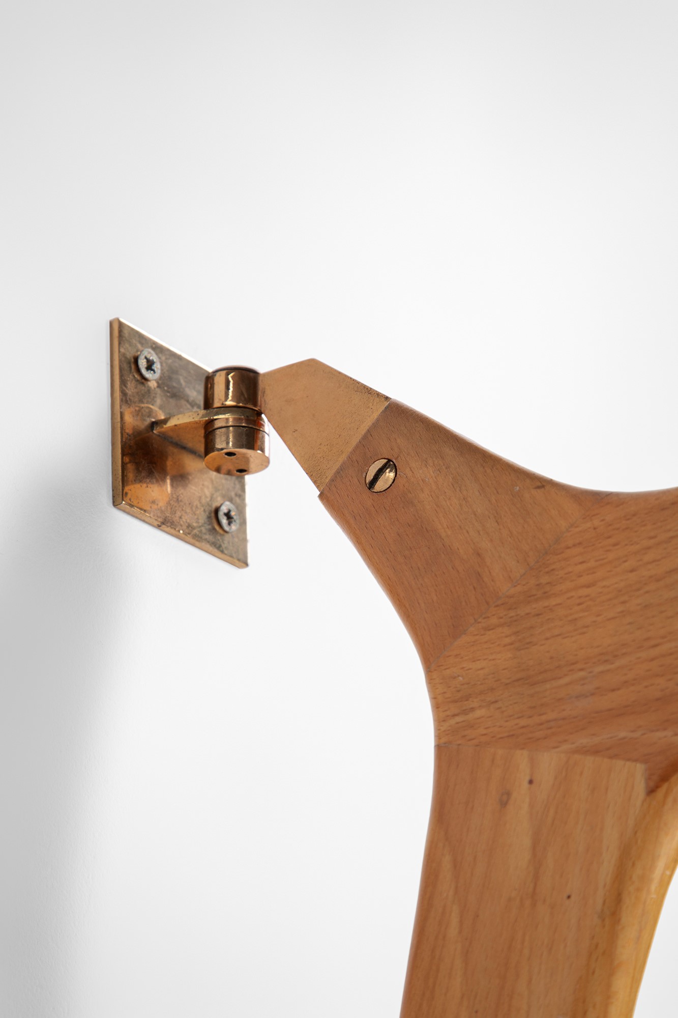 Lampada da parete con saliscendi