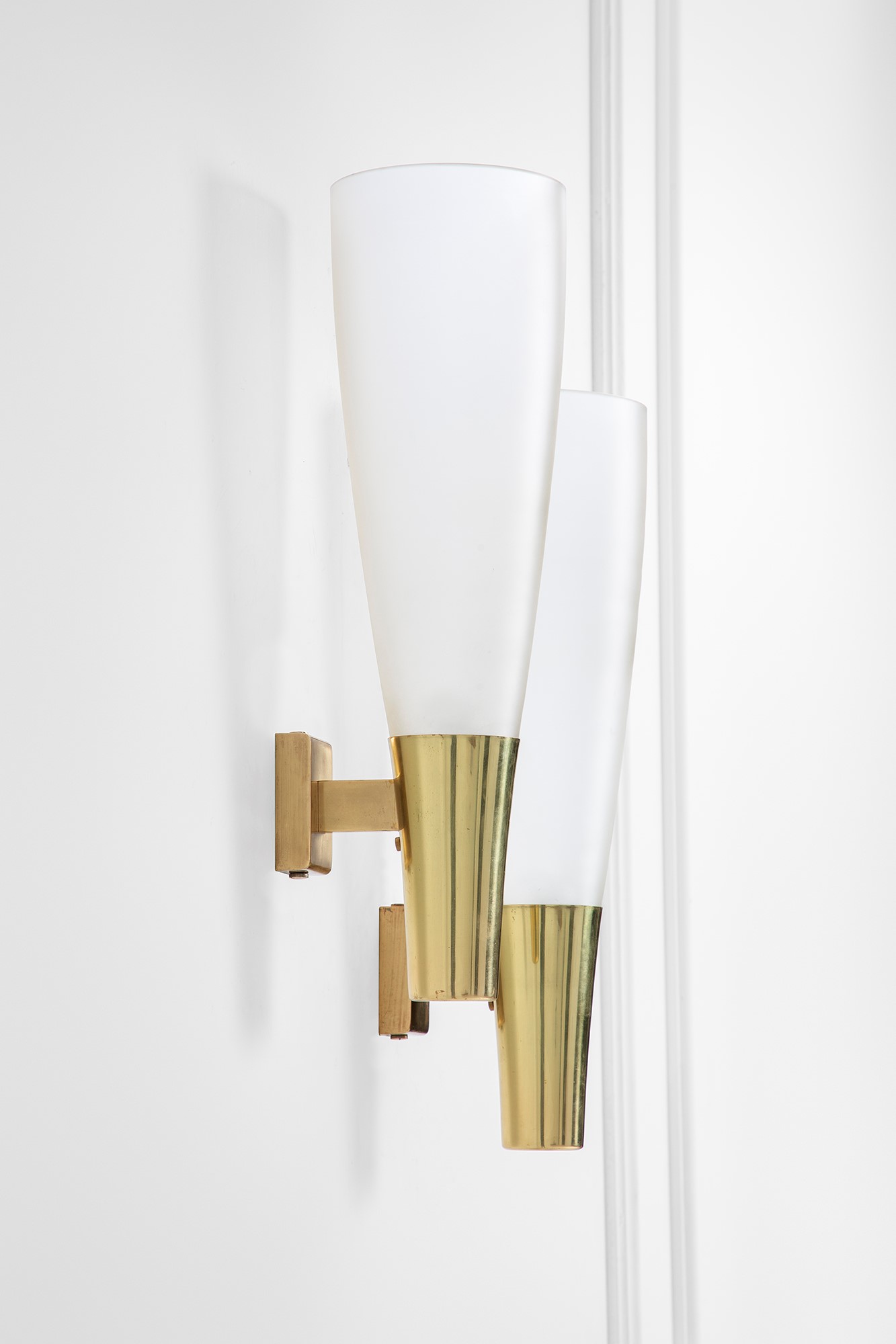 Due lampade da parete mod. 1537