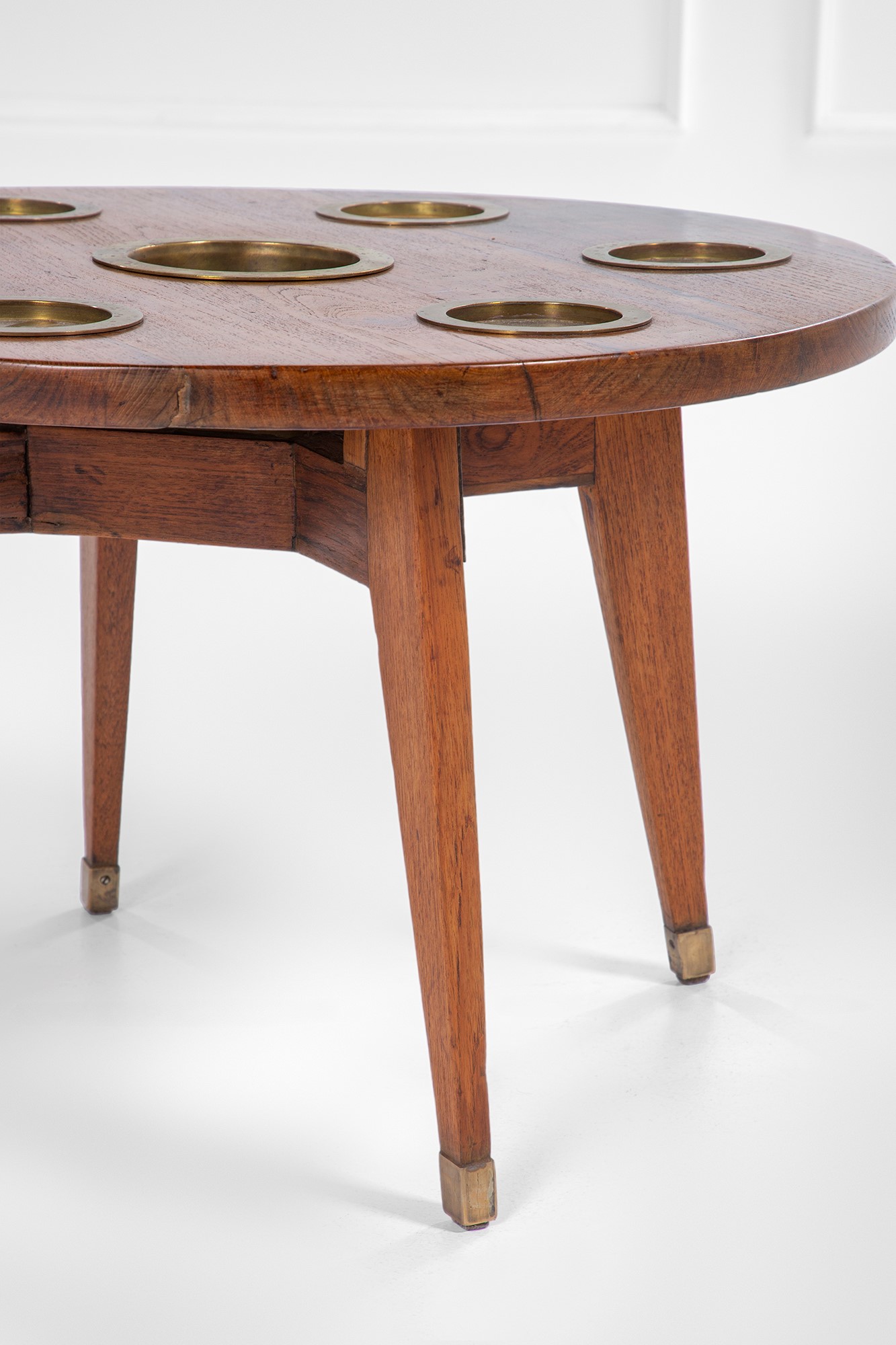 Tavolino da nave con portabottiglie e portabicchieri