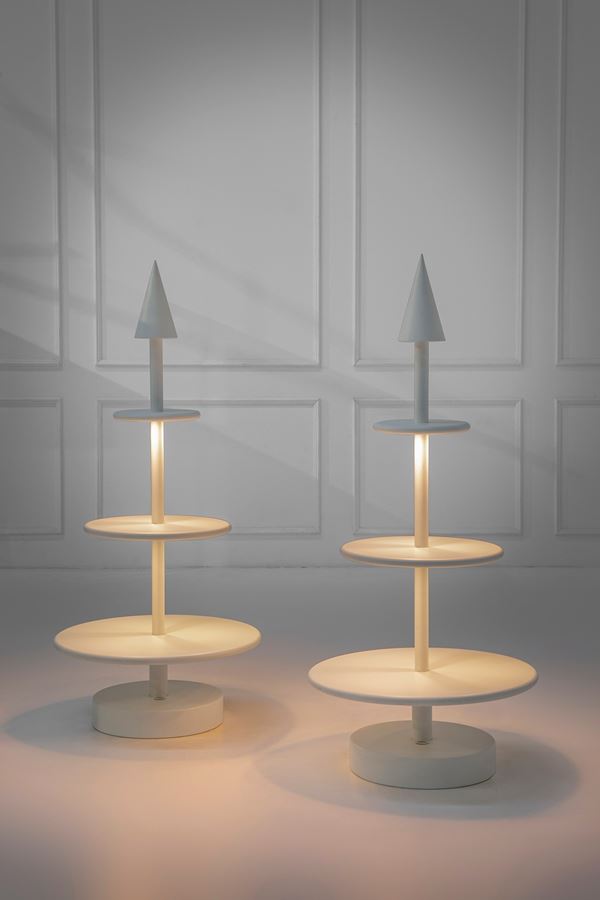 Fontana Arte - Due espositori da centro con illuminazione integrata