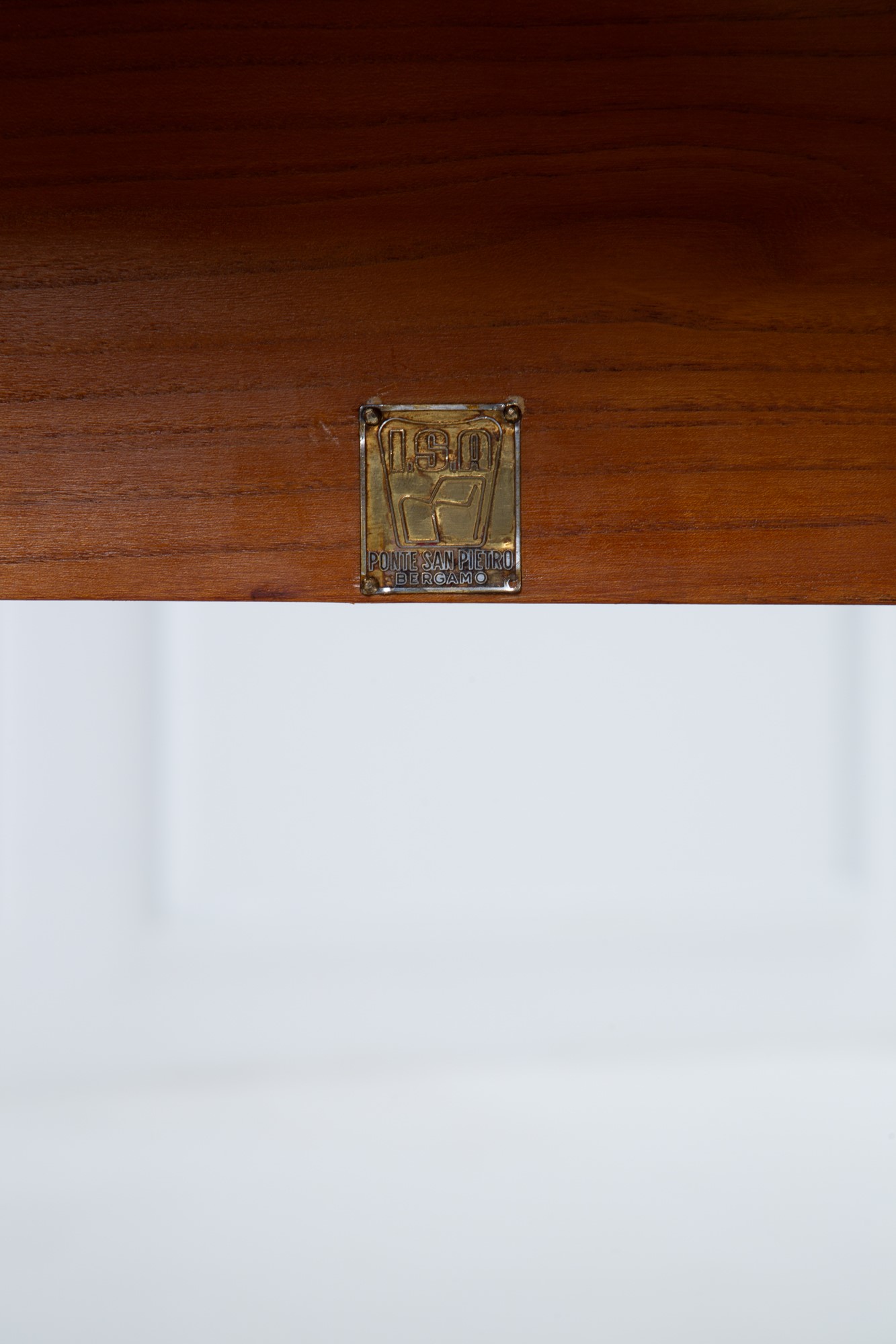 Scrivania per la Fondazione Garzanti di Forlì.