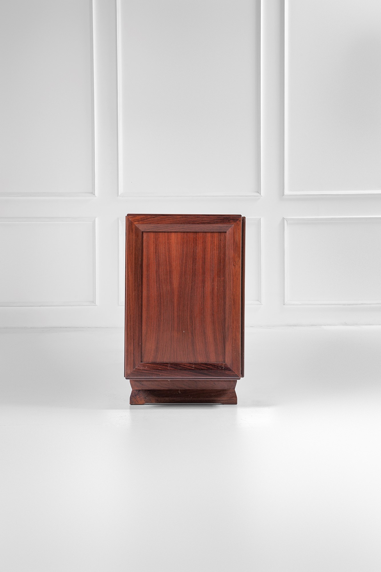 Mobile contenitore mod. MB15 a tre ante