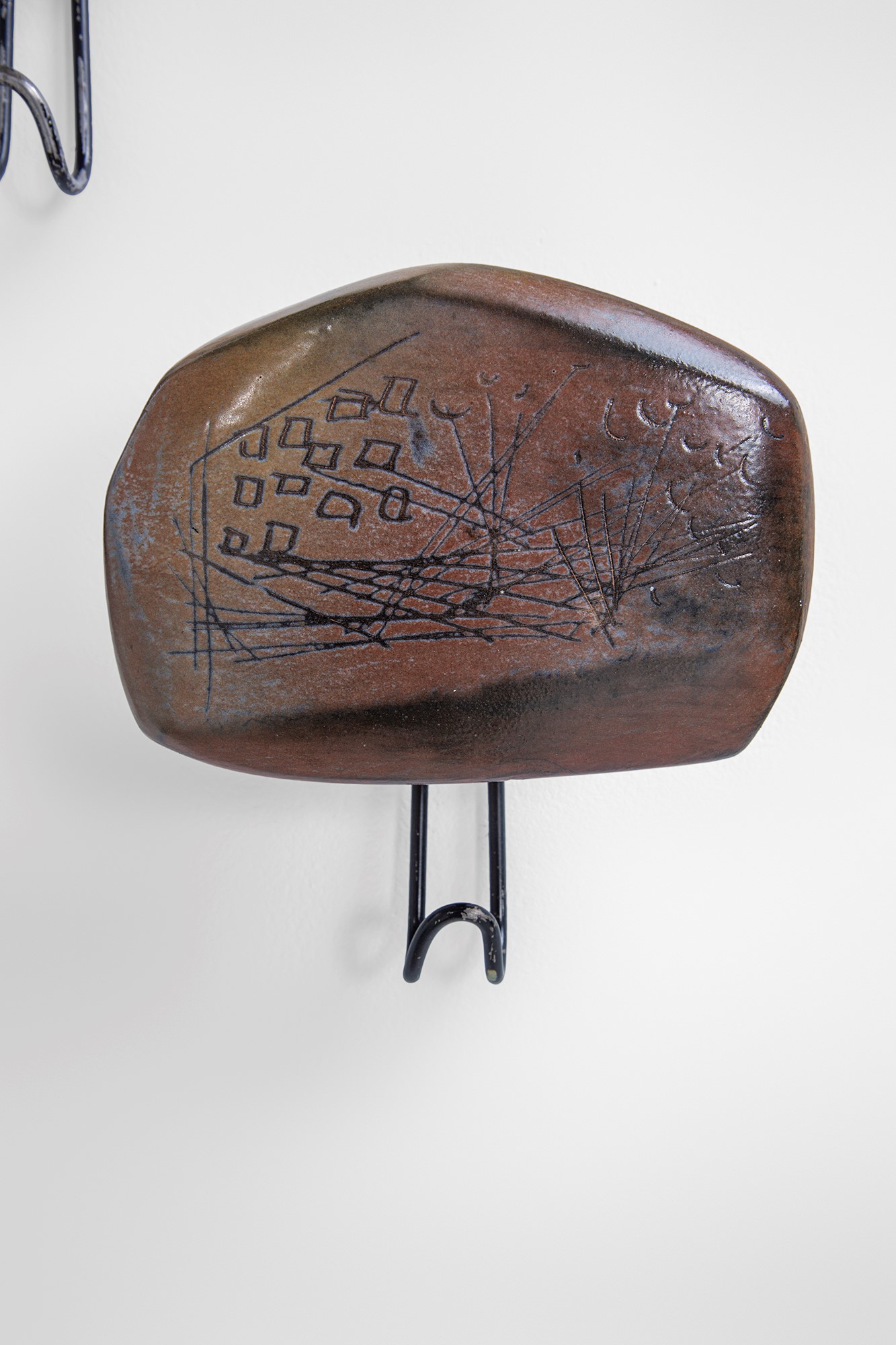 Cinque appendiabiti da parete