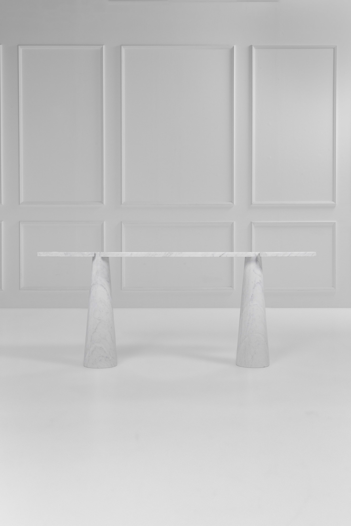 Angelo Mangiarotti - Console della serie Eros, marmo bianco, 1970 ca.