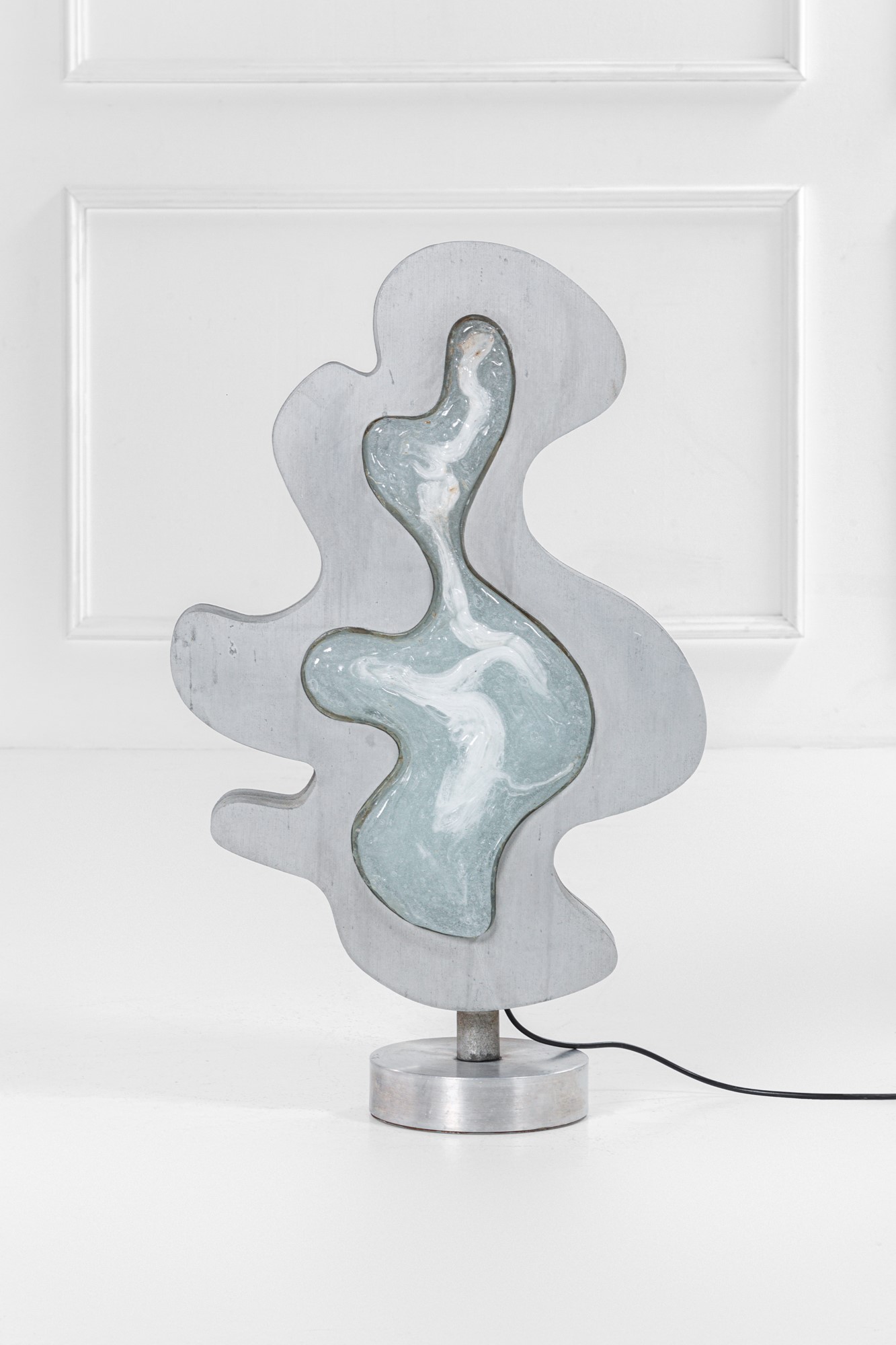 Albano Poli - Scultura luminosa mod. Vegnusca, alluminio e cristallo greggio