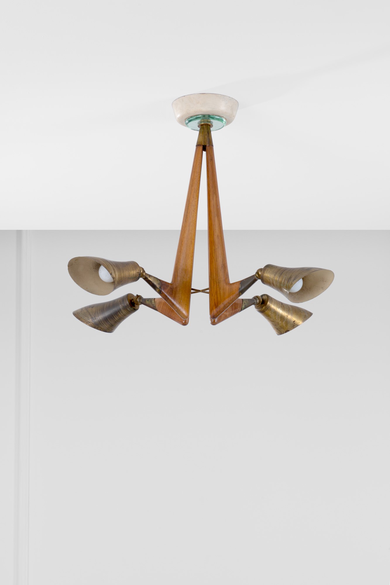 Lampadario a quattro luci orientabili