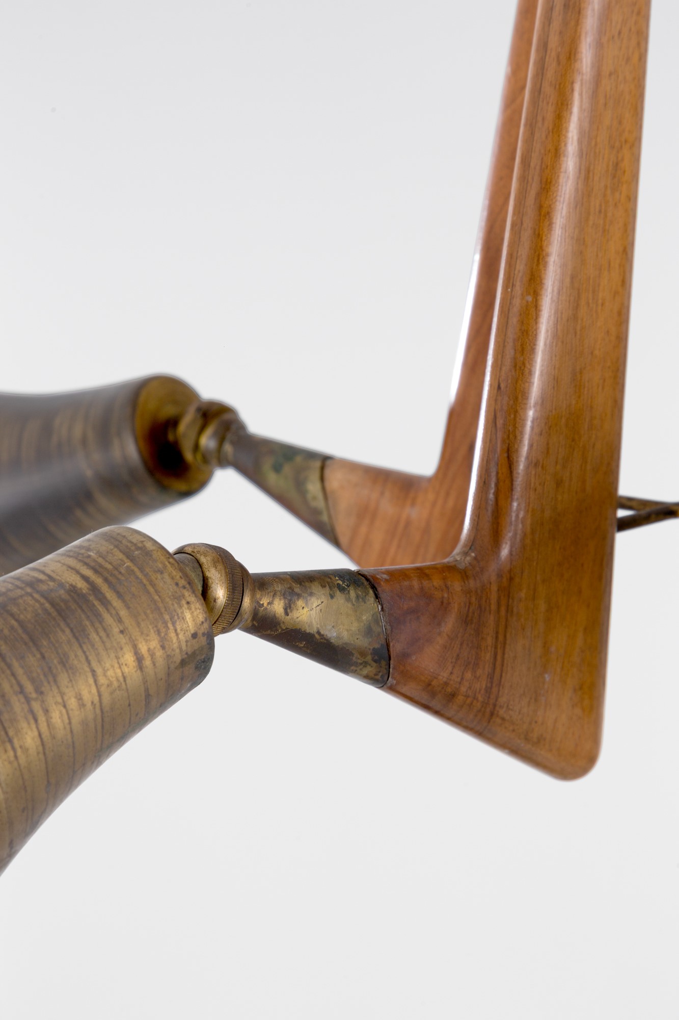 Lampadario a quattro luci orientabili