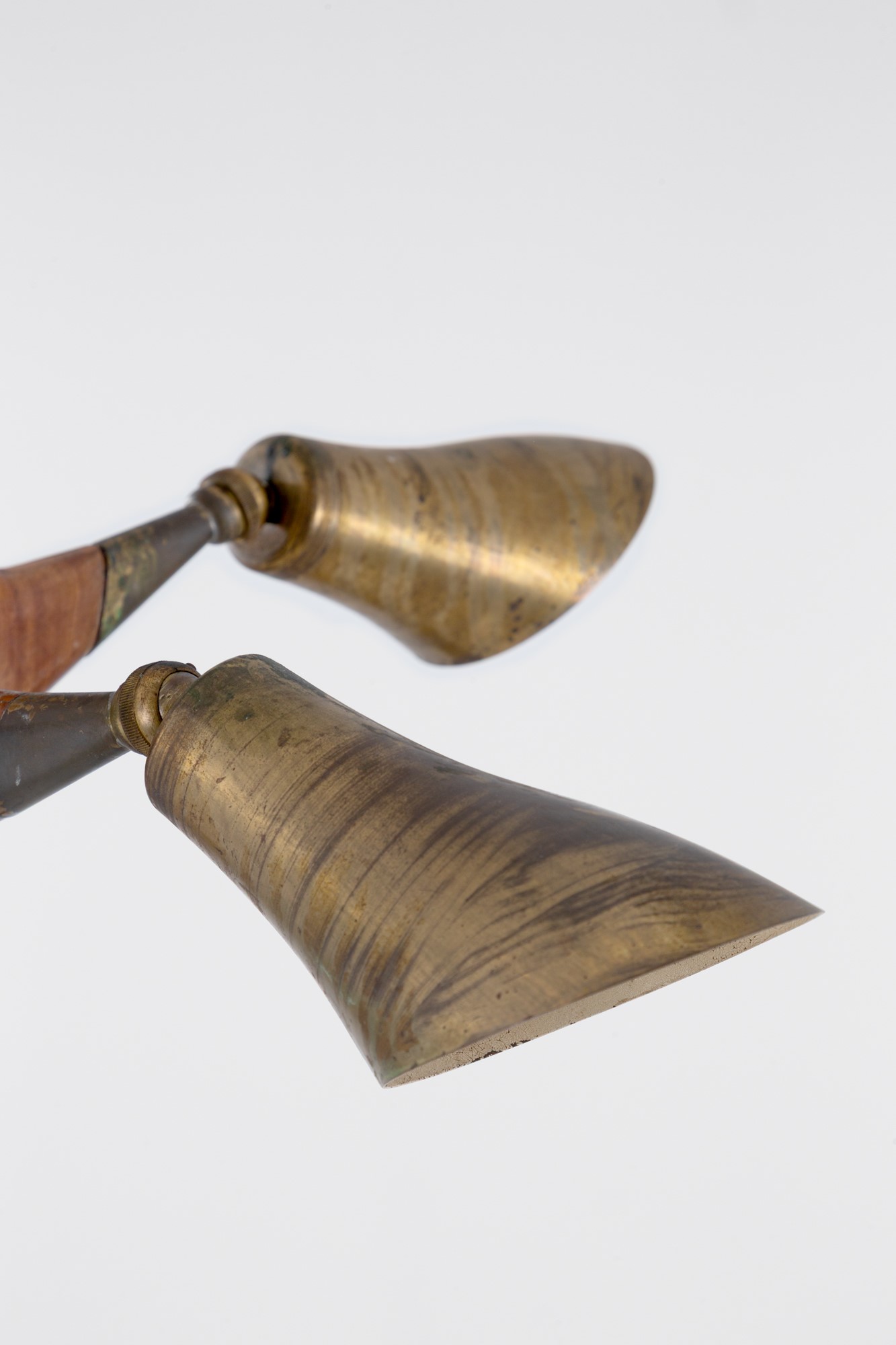 Lampadario a quattro luci orientabili