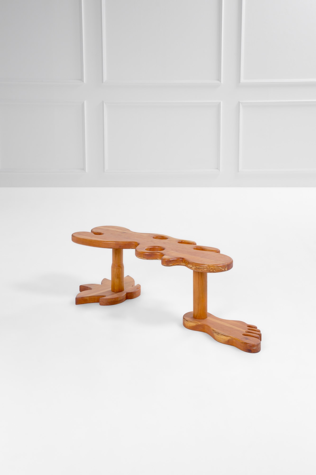 Panca scultorea antropomorfa