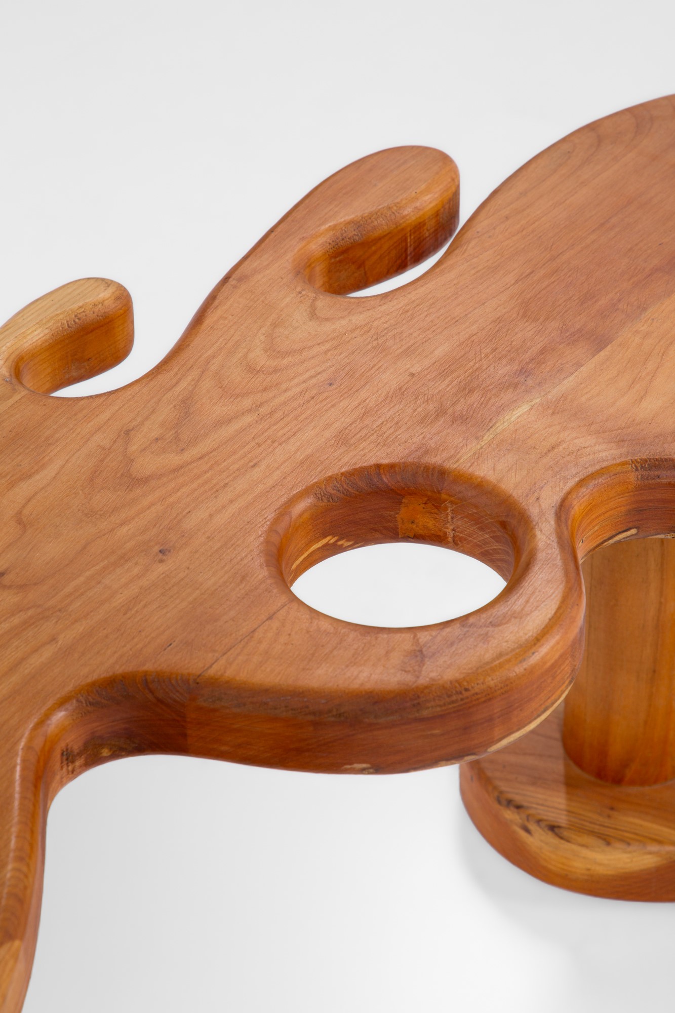 Panca scultorea antropomorfa