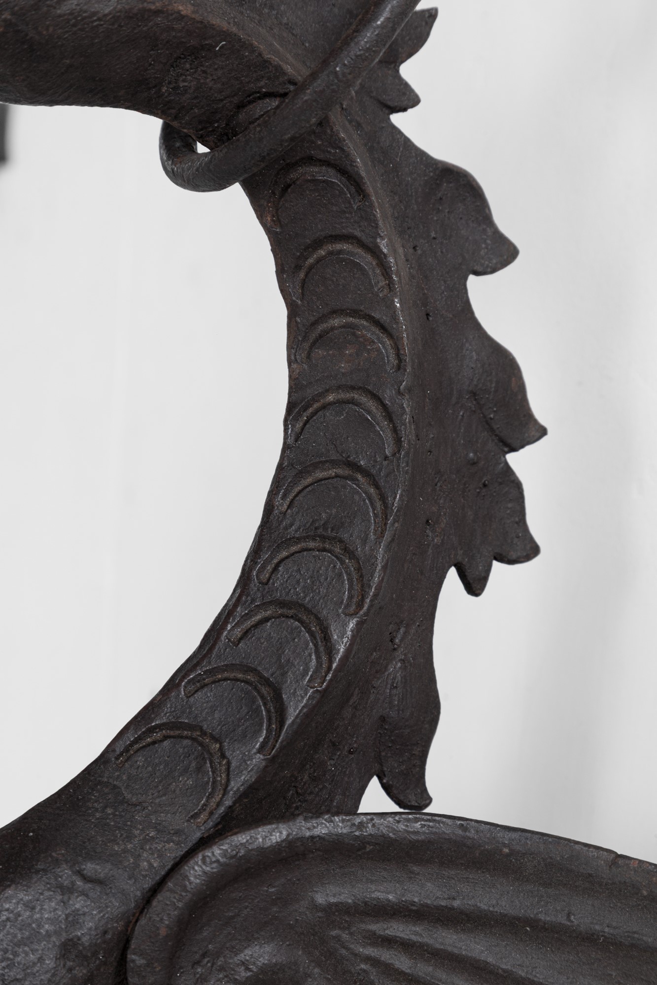 Due lampade da parete zoomorfe