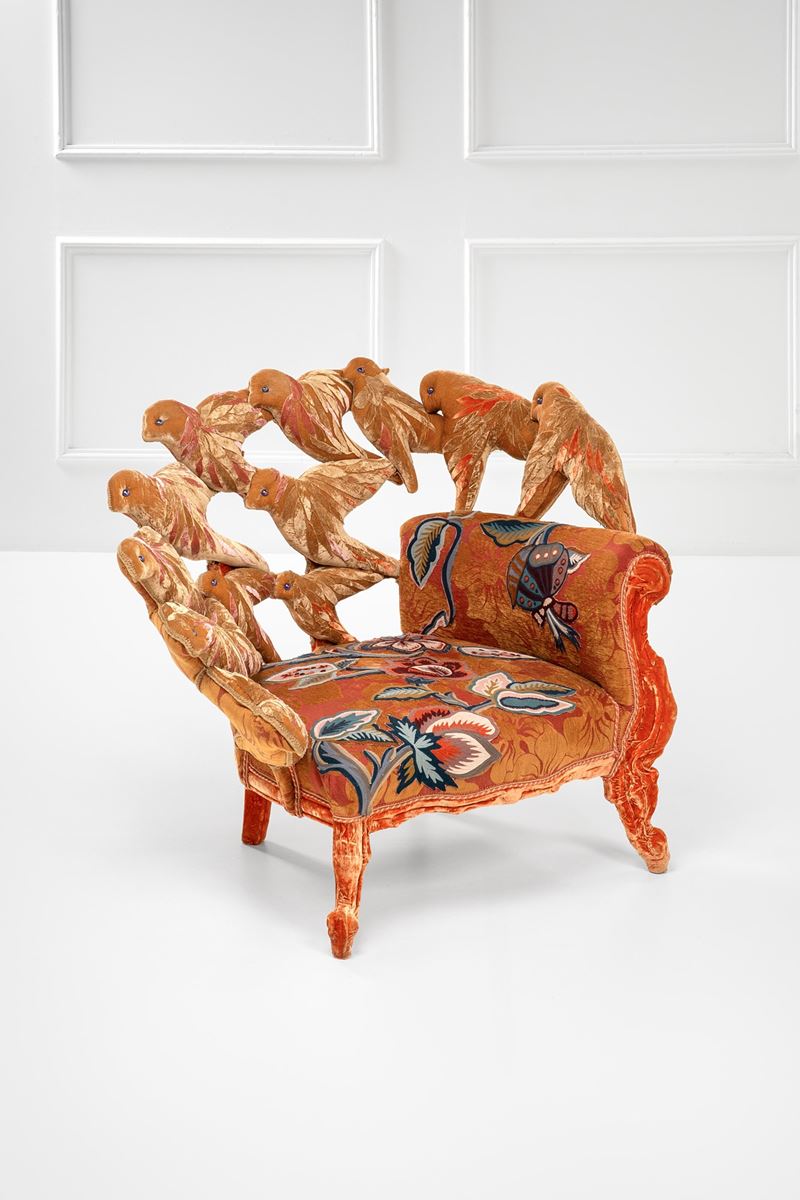 Carla Tolomeo - Flying in the Sun. Seduta scultura (velluti in seta, ritagli Pierre Frey, perle i...