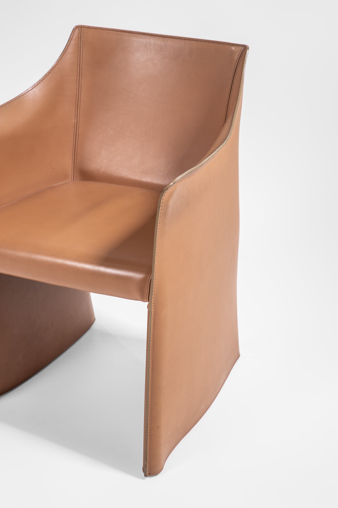 Jasper Morrison - Due sedie mod. Cap Chair 2