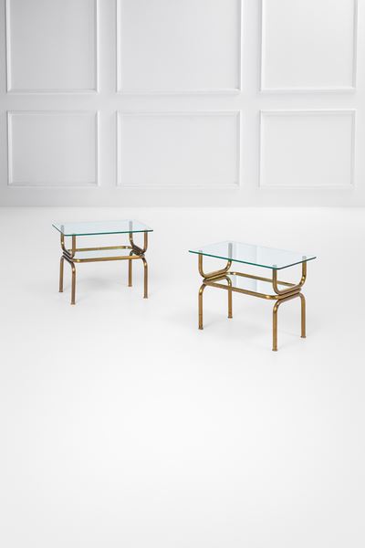 Due tavolini a due piani, ottone lucido e vetro specchiato, cristallo molato (ca. 1970)