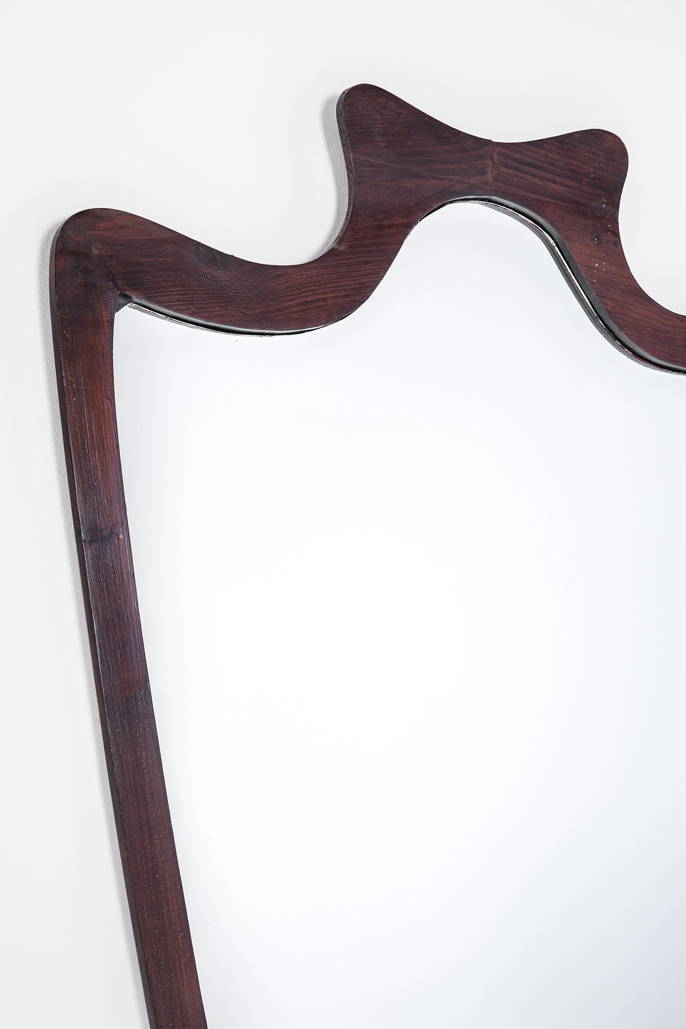 Specchiera, legno tinto e vetro specchiato (ca. 1950)