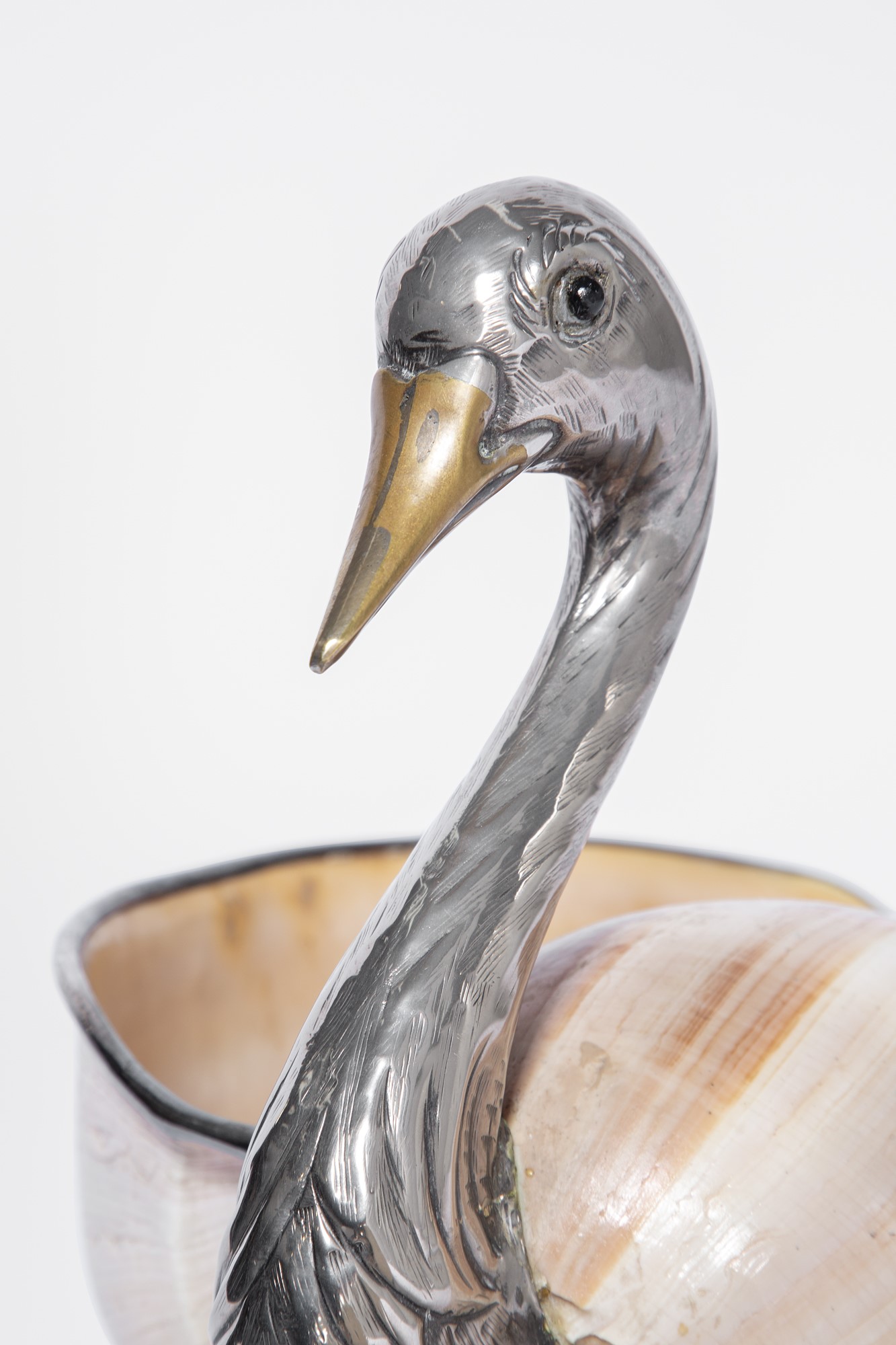 Due sculture a forma di animali, metallo argentato e conchiglia (produzione Atelier Binazzi, circ...