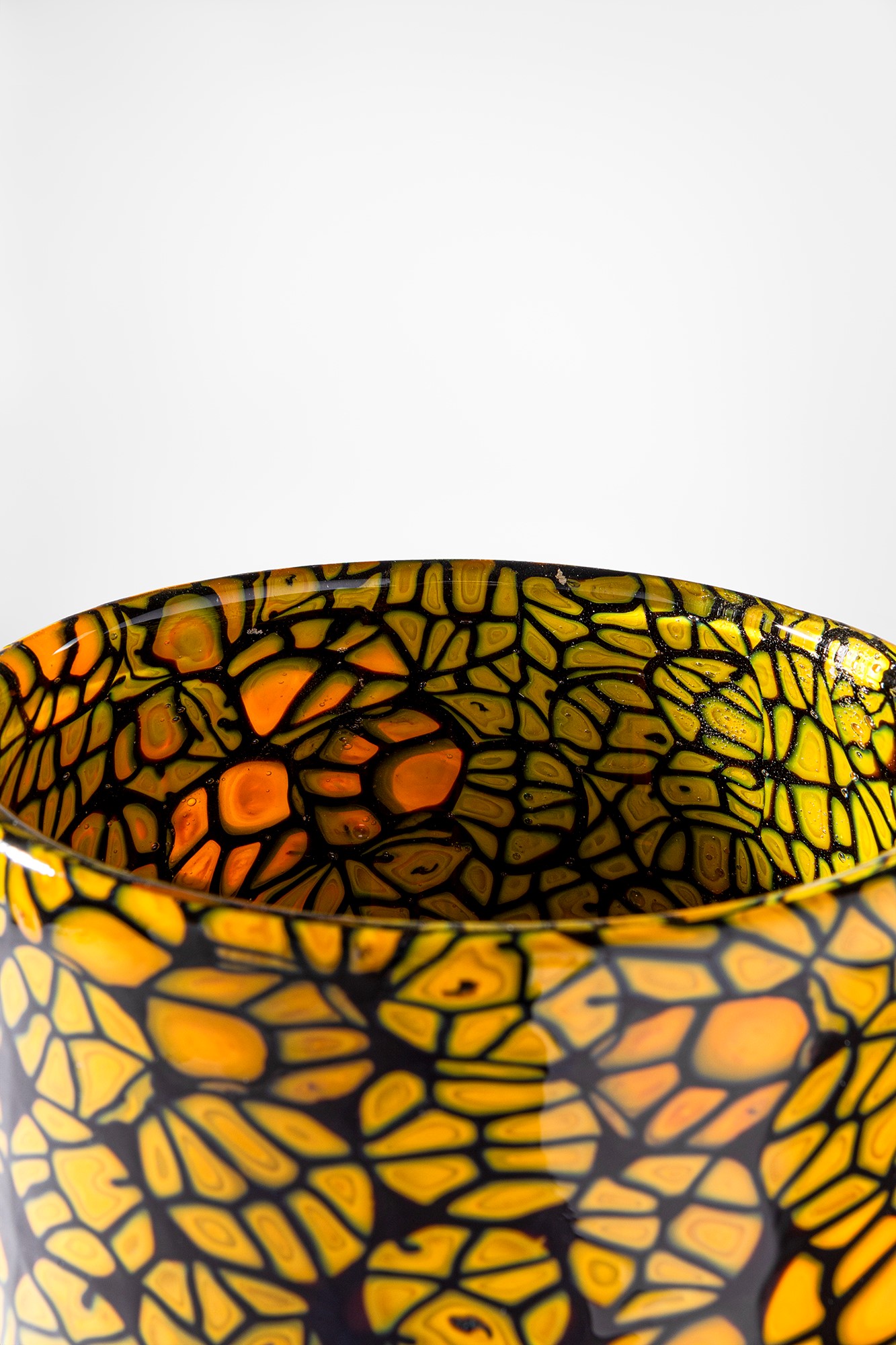 Vittorio Ferro - Vaso a mosaico in vetro soffiato giallo e nero