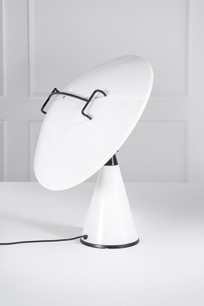 Lampada da tavolo mod. 676