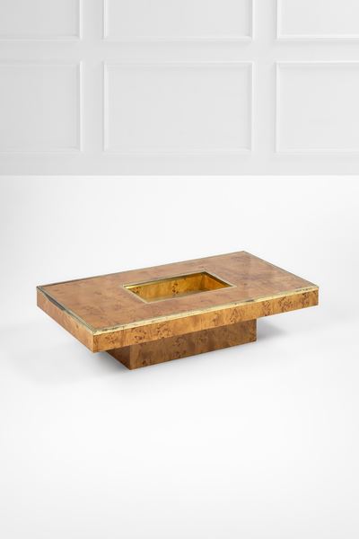 Tavolo basso in ottone e legno lastronato in radica, anni ’70 circa