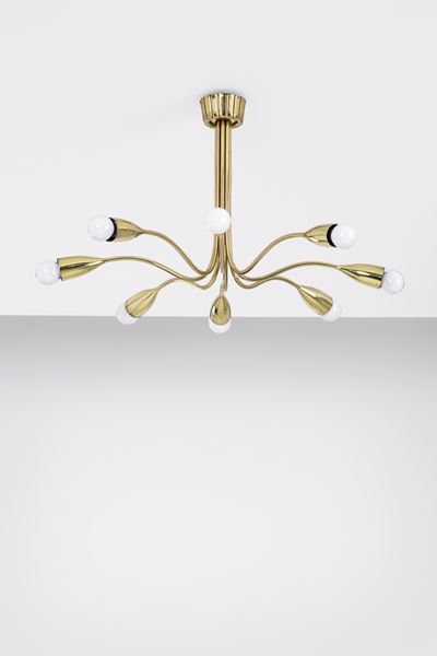 Lampadario a otto luci in ottone dorato