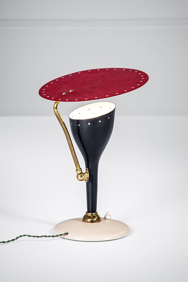 Lampada da tavolo con paralume orientabile