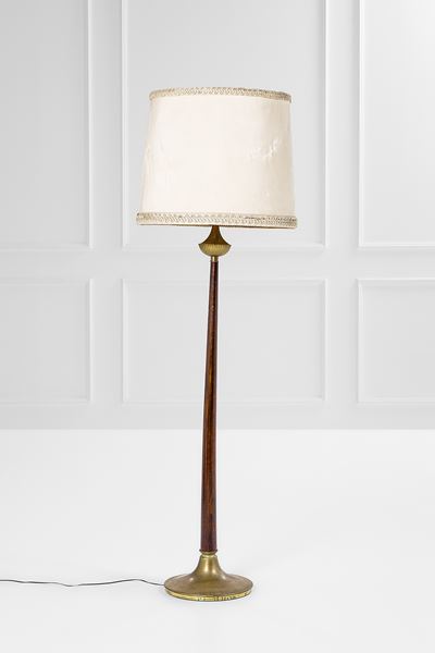 Lampada da terra, legno massello, ottone e tessuto, ca. 1950
