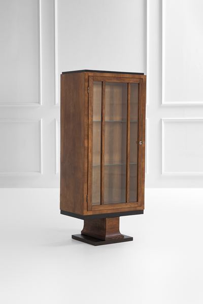 Cabinet con vetrina, legno tinto impiallacciato e cristallo trasparente, anni 1930 circa