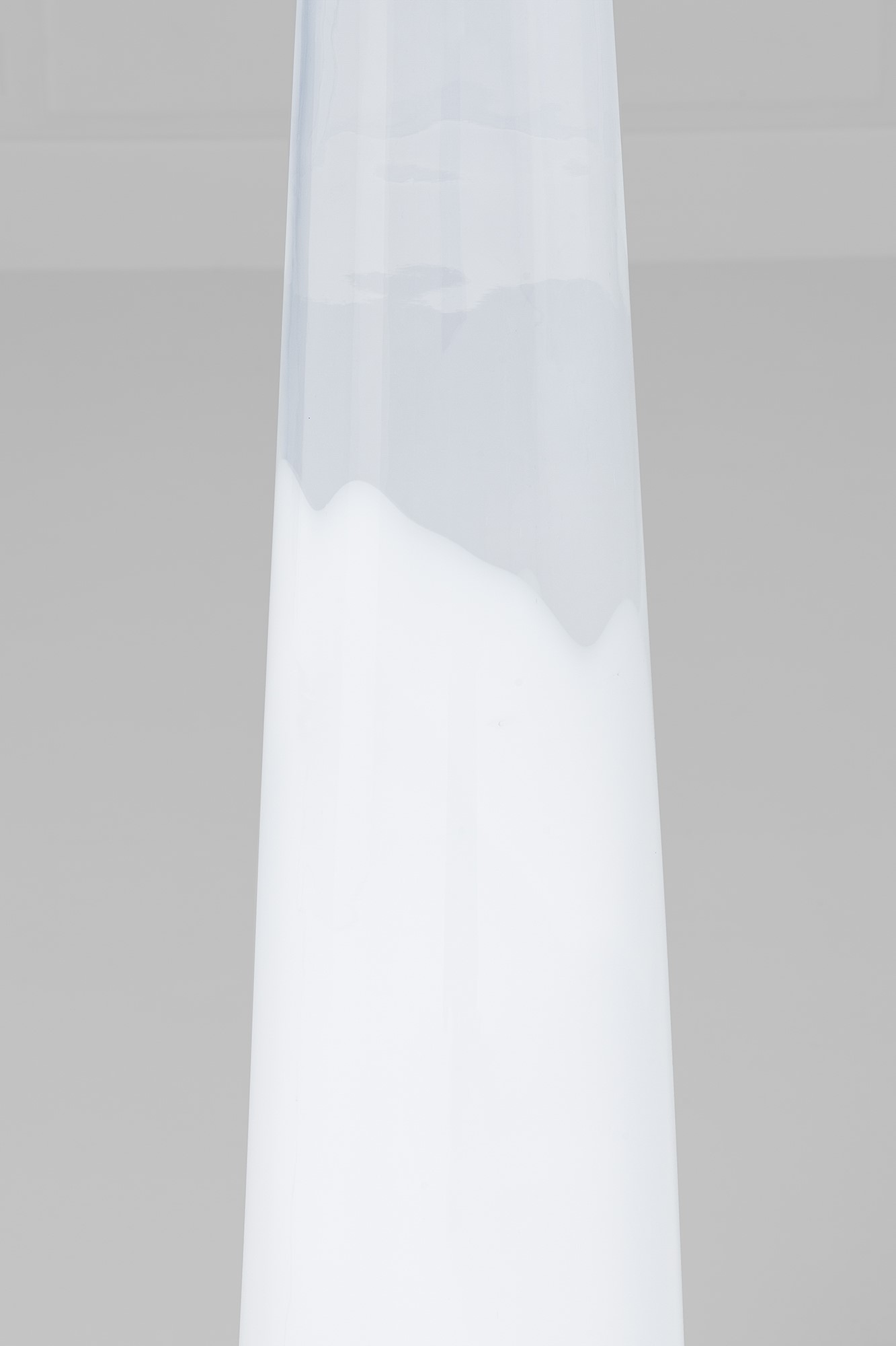 Leucos - Lampada da terra in vetro lattimo e trasparente