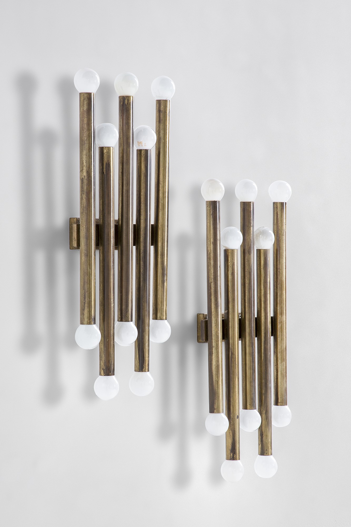 Gio Ponti - Due lampade da parete in ottone lucido (Candle), produzione ca. 1960