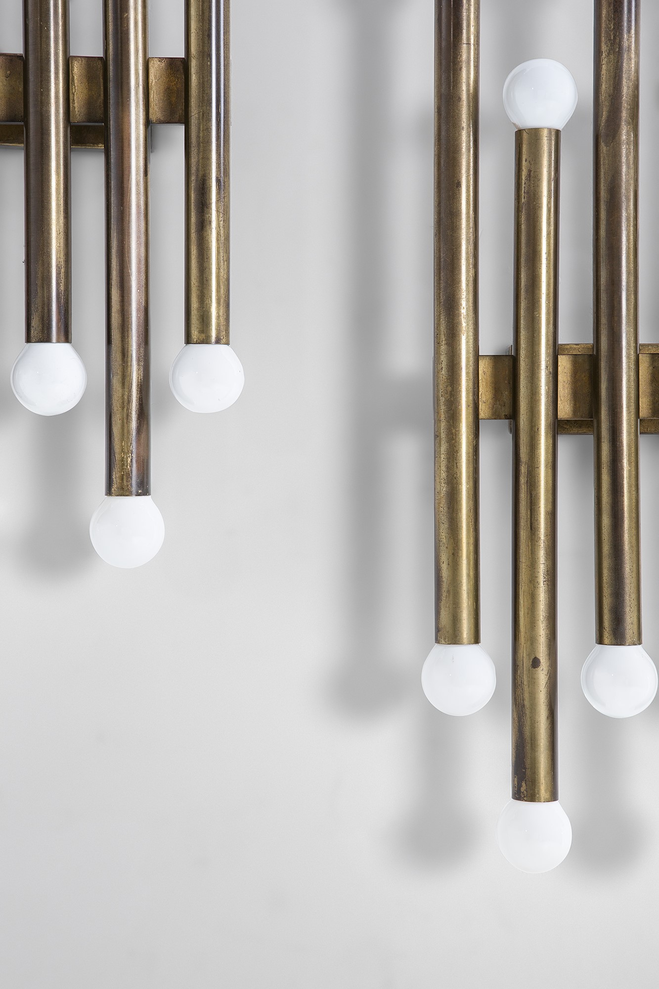 Gio Ponti - Due lampade da parete in ottone lucido (Candle), produzione ca. 1960
