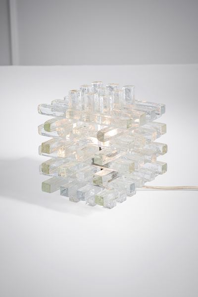 Lampada da tavolo in vetro e metallo cromato (Poliarte, 1970 ca.)