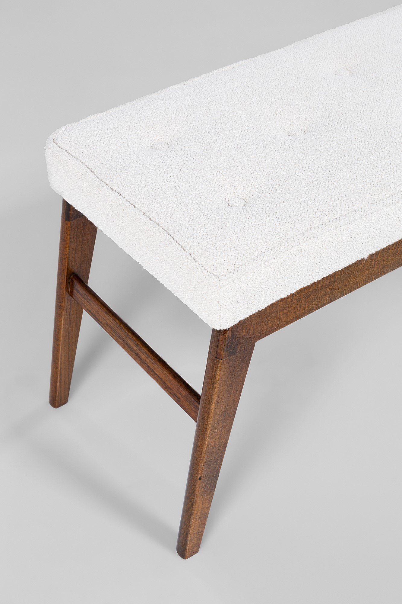 Scuola di Torino - Panca in legno massello sagomato con tessuto (circa 1950)