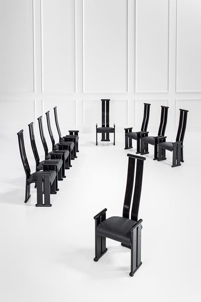 Dieci sedie, legno laccato e rivestimento in similpelle, circa 1980