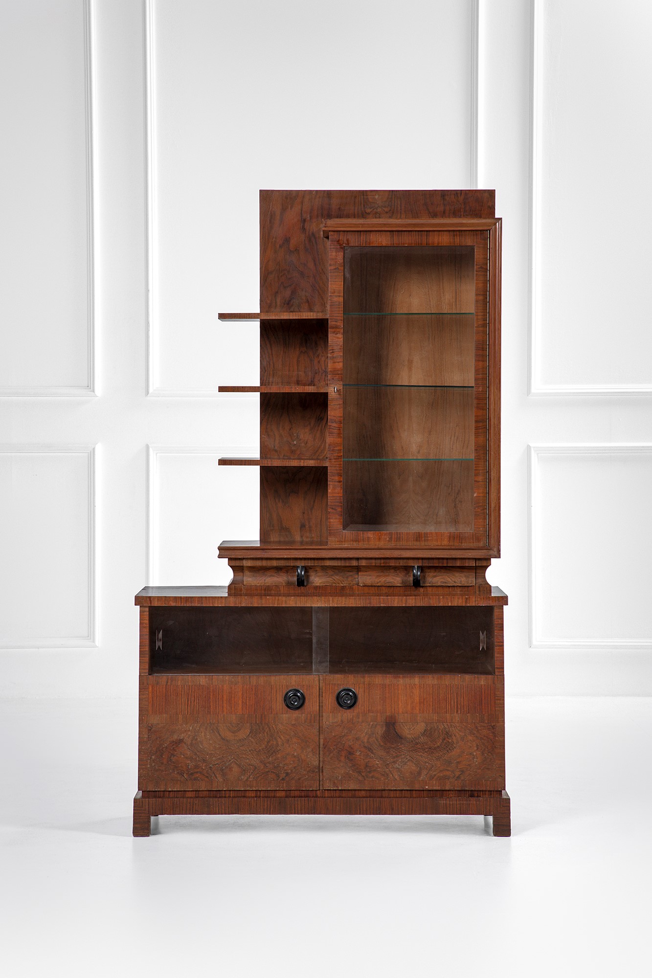 Cabinet con soprastante étagère e vetrina, 1930 ca.