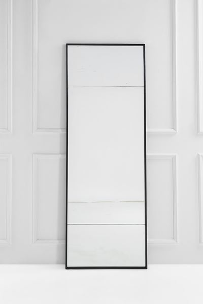 Grande specchiera da parete a figura intera, legno ebanizzato e vetro specchiato
