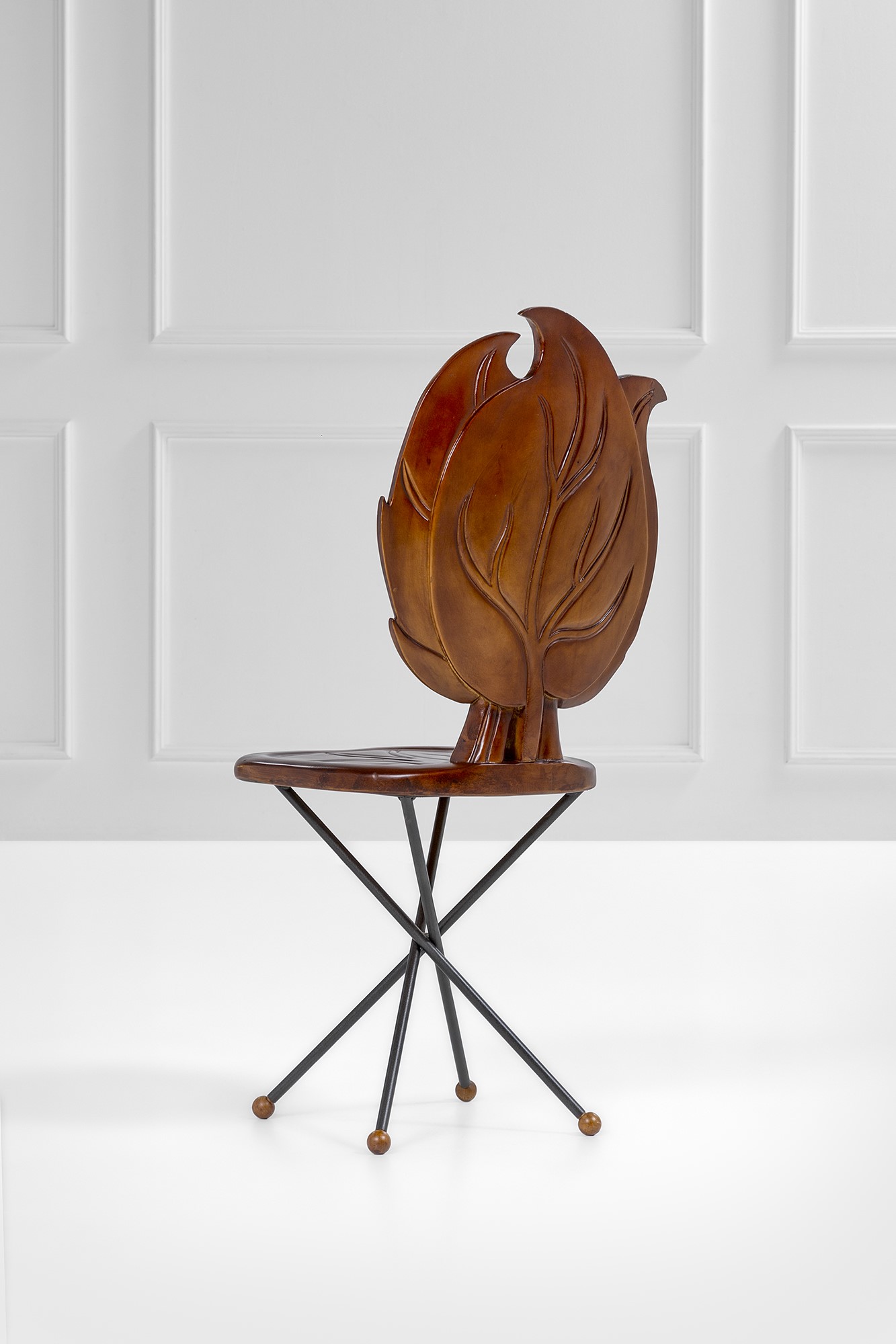 Bartolozzi & Maioli - Coppia di sedie scultoree in legno scolpito e metallo verniciato