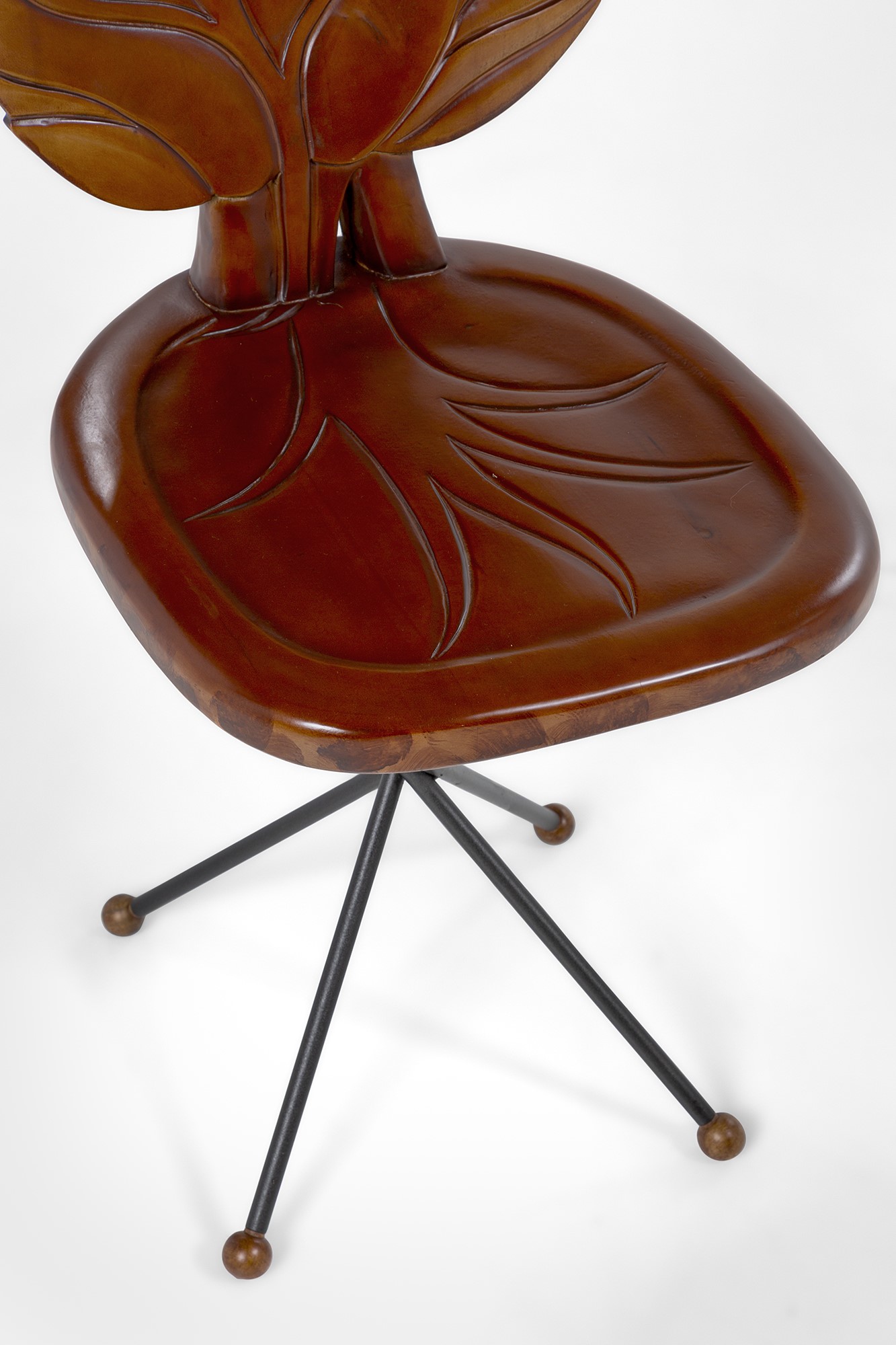 Bartolozzi & Maioli - Coppia di sedie scultoree in legno scolpito e metallo verniciato